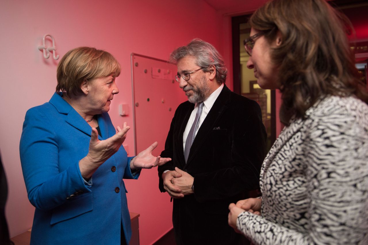 Can Dündar, Angela Merkel