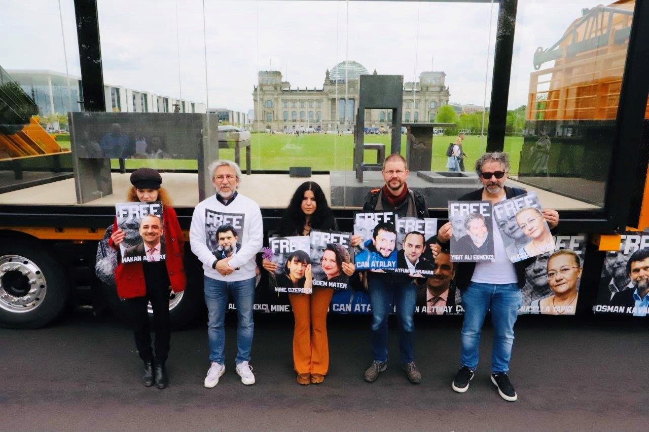 Aslı Erdoğan, Can Dündar, Zehra Doğan, Peter Steudtner, Deniz Yücel