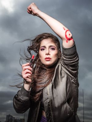 ELLBOGEN (c) Esra Rotthoff